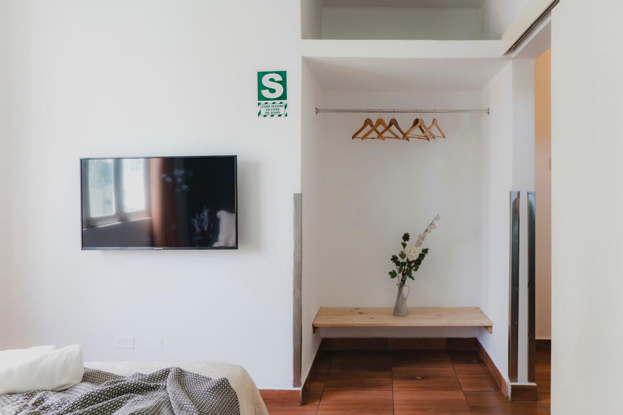 Casa Bellido - Miraflores Private Rooms - Cocina Compartida - Wifi Лима Екстериор снимка